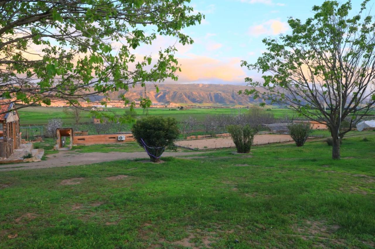 Ferme D'Hote La Vallee Hotel Azrou Exterior photo